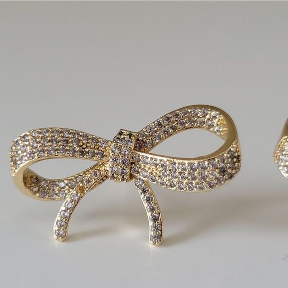 Earrings 𝅺Gold Tone Crystal Bow Earrings #0081 - Picture 5 of 11